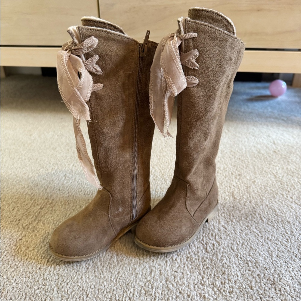Joyfolie toddler Lacey boot size 6